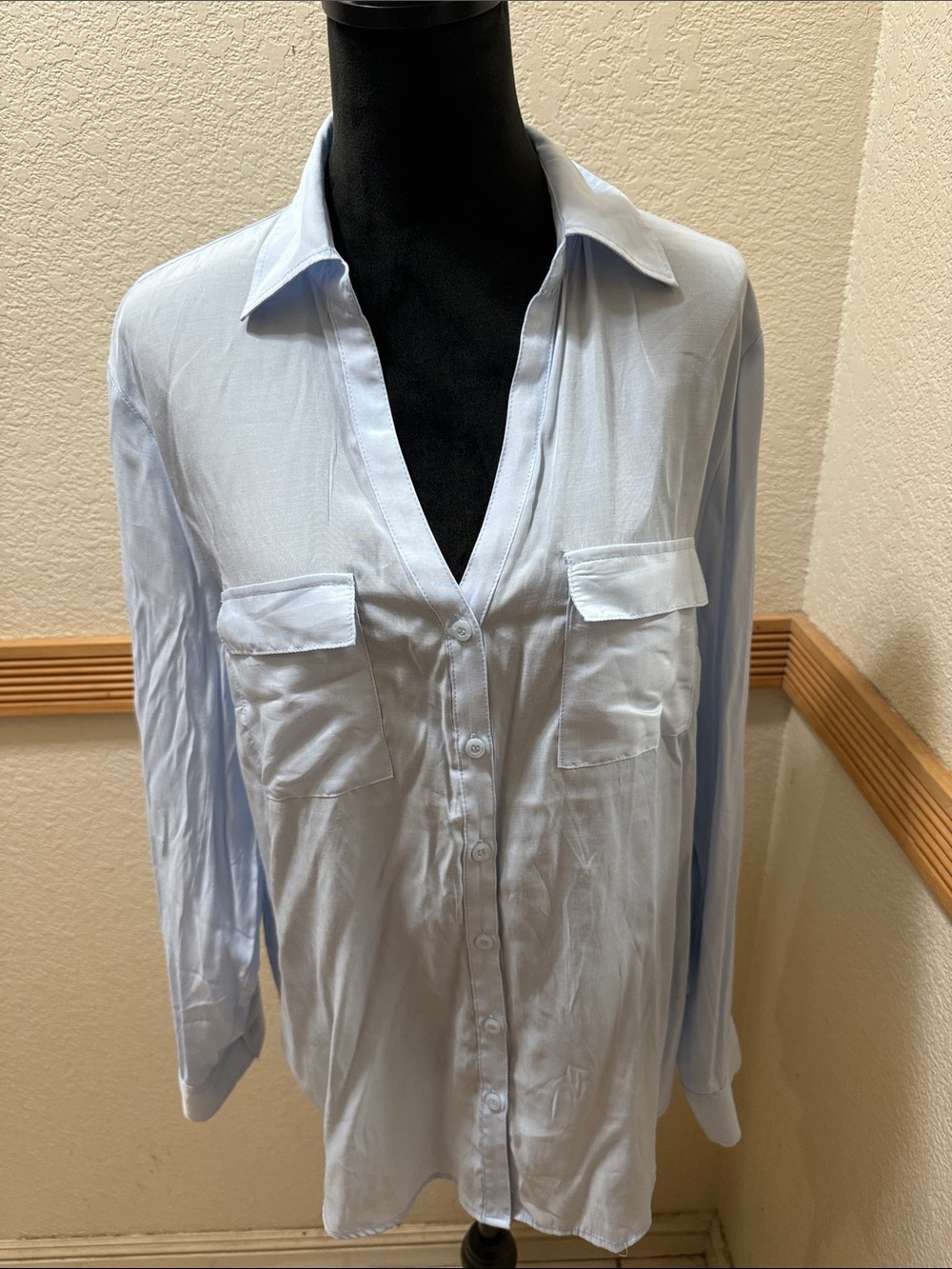 NWT New York & Company Light Blue Long-Sleeve Button-Down Shirt Size XL